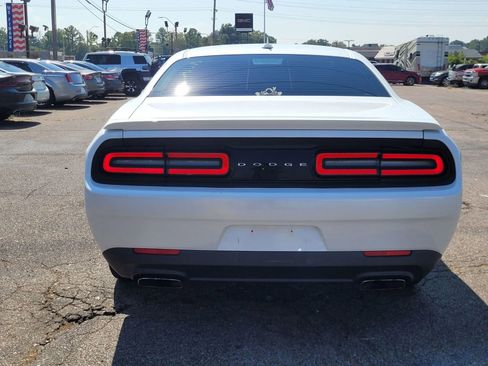 Used 2015 Dodge Challenger R/T w/ Quick Order Package 28B R/T image 6