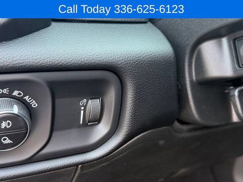 New 2026 RAM 3500 Big Horn AWD/4WD image 19
