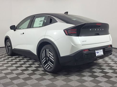 New 2026 Nissan Leaf SV+ w/ Floor Mat Package (SV+) image 3