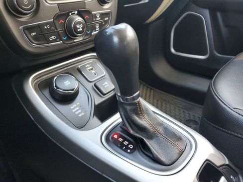 Used 2019 Jeep Compass Latitude w/ Popular Equipment Group image 15