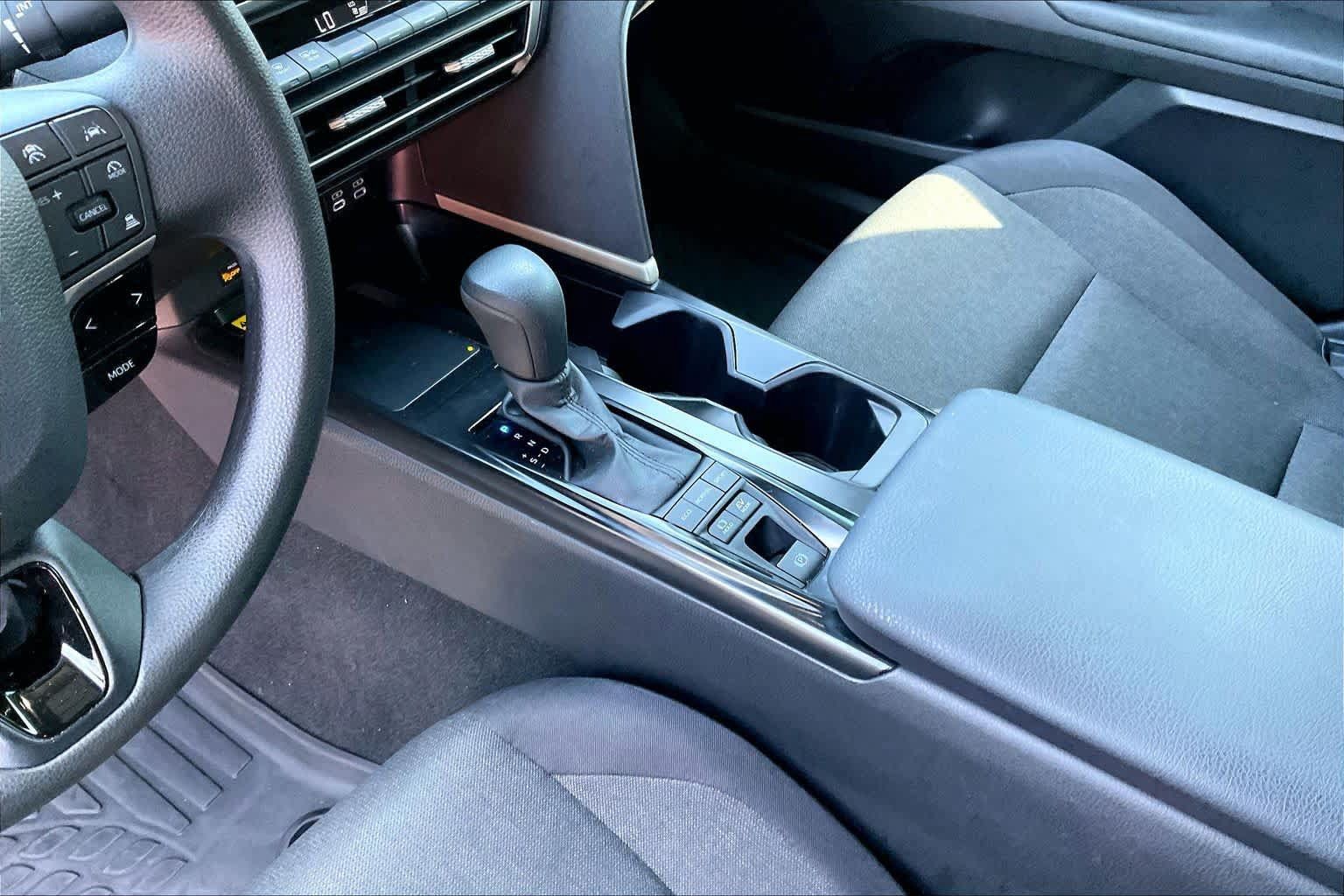 Used 2025 Toyota Camry LE FWD image 16