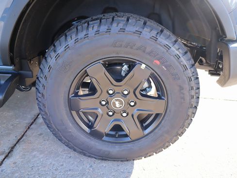 New 2025 Ford Bronco Outer Banks AWD/4WD image 19
