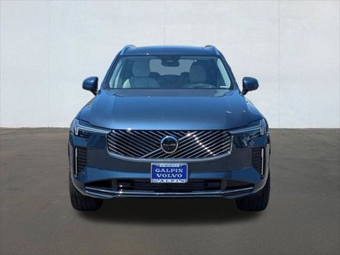 New 2026 Volvo XC90 T8 Ultra w/ Protection Package AWD/4WD image 4