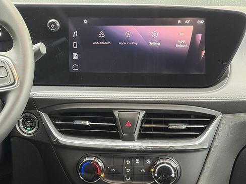Used 2025 Buick Encore GX Preferred FWD image 17