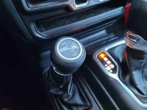 Used 2023 Jeep Wrangler Unlimited w/ Convenience Group image 13