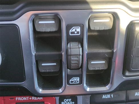 Certified 2021 Jeep Wrangler Unlimited Rubicon image 27