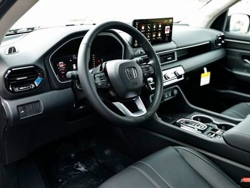 New 2026 Honda Pilot Touring image 28