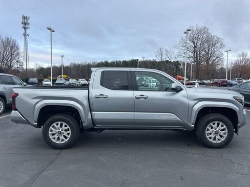 New 2026 Toyota Tacoma SR5 AWD/4WD image 4