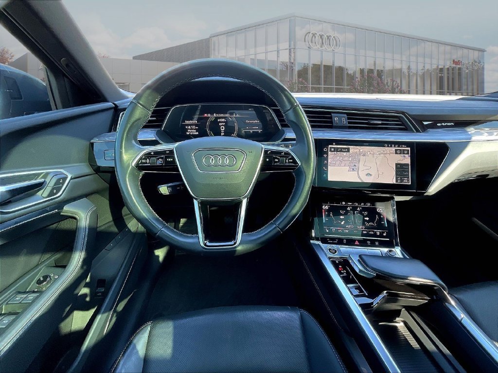 Used 2024 Audi Q8 e-tron Premium Plus AWD/4WD image 10
