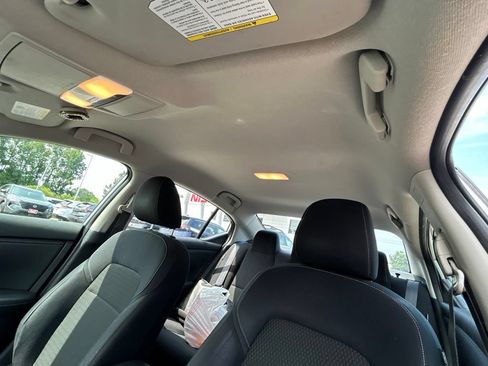 Used 2020 Nissan Sentra S FWD image 19