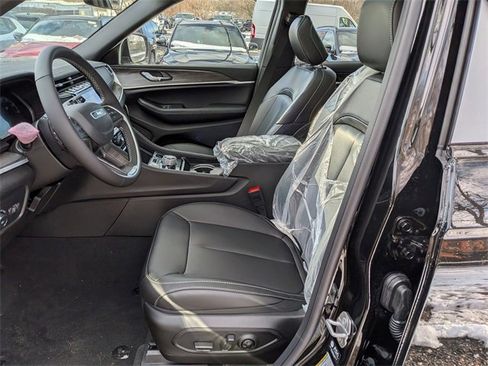 New 2025 Jeep Grand Cherokee L Limited image 7