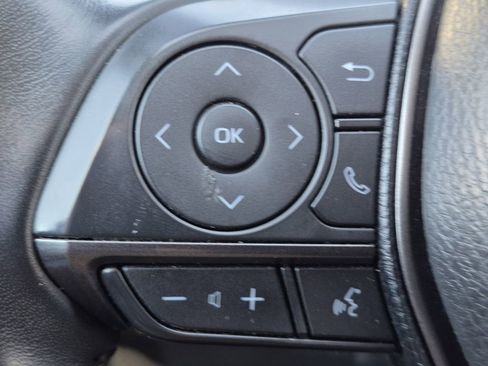 Used 2024 Toyota Camry SE image 12