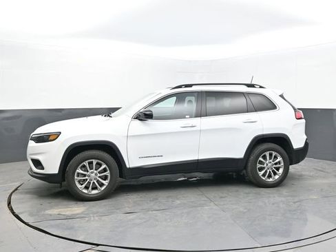 Used 2022 Jeep Cherokee Latitude Lux AWD/4WD image 2
