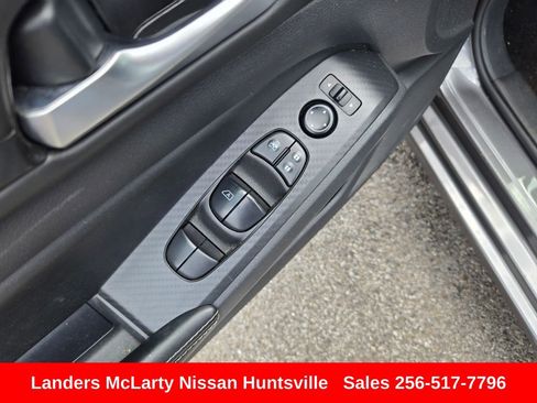 Used 2024 Nissan Altima 2.5 SV FWD image 20