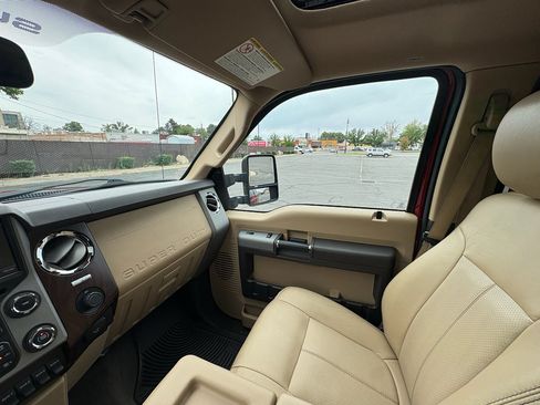 Used 2014 Ford F350 Lariat w/ Lariat Ultimate Package AWD/4WD image 35