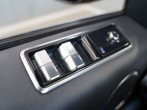 Used 2019 Land Rover Range Rover Sport Supercharged AWD/4WD image 28
