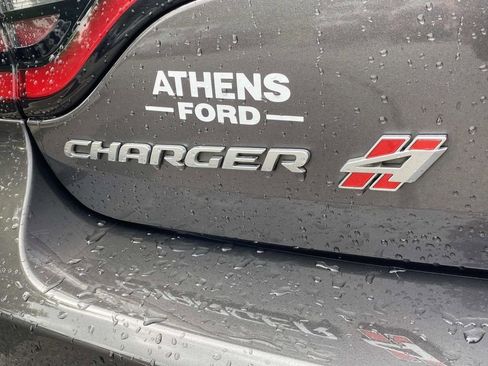 Used 2022 Dodge Charger SXT AWD/4WD image 5