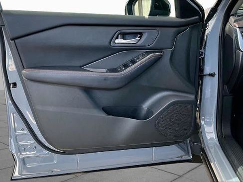 Certified 2025 Nissan Rogue SV AWD/4WD image 21