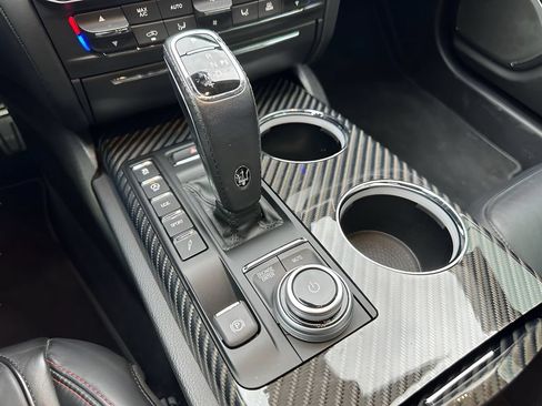 Used 2021 Maserati Quattroporte S GranSport RWD image 26