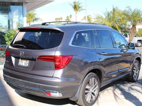 Used 2017 Honda Pilot Touring image 9