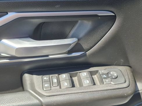 Used 2025 RAM 1500 Big Horn AWD/4WD image 12