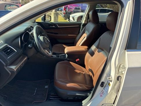 Used 2018 Subaru Outback 3.6R Touring w/ Popular Package #3 image 3