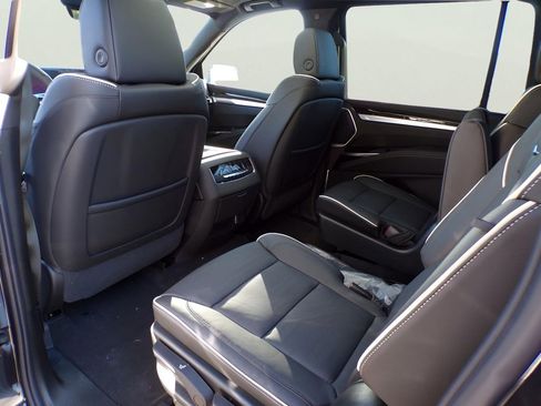 New 2026 Cadillac Escalade ESV Luxury w/ Touring Package AWD/4WD image 7