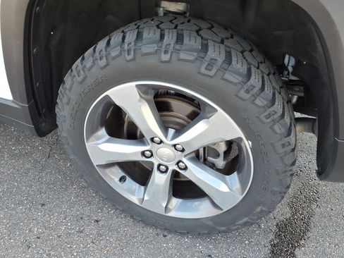 Used 2021 Jeep Grand Cherokee L Limited w/ Trailer Tow Package image 15