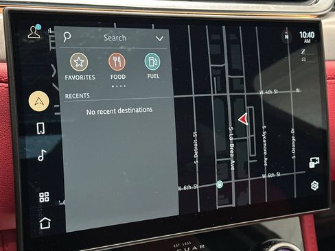 New 2025 Jaguar F-PACE R-Dynamic S image 18