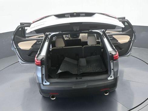 Used 2023 Chevrolet Traverse LS FWD image 65