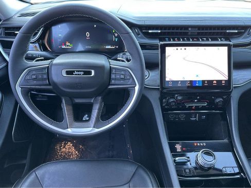 Used 2022 Jeep Grand Cherokee Limited 4xe image 20