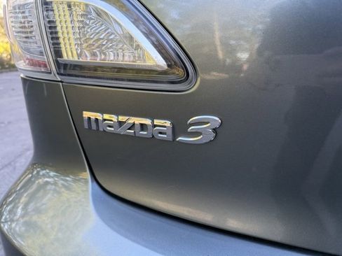 Used 2013 MAZDA MAZDA3 i SV w/ Convenience Pkg image 29