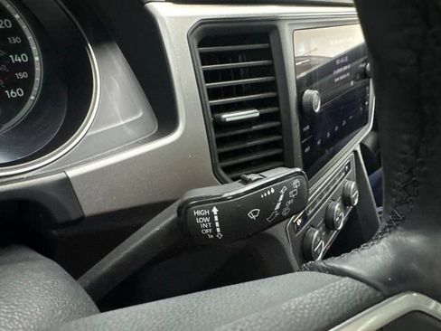Used 2020 Volkswagen Atlas Cross Sport SE AWD/4WD image 39