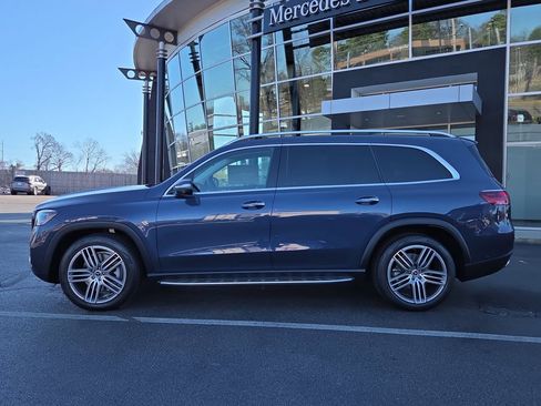 Certified 2026 Mercedes-Benz GLS 450 4MATIC image 2