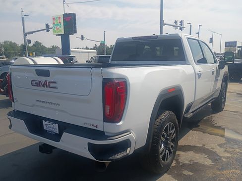 Used 2023 GMC Sierra 2500 AT4 w/ AT4 Premium Plus Package AWD/4WD image 6