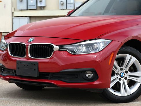 Used 2018 BMW 320i Sedan w/ Convenience Package RWD image 23
