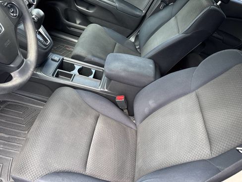 Used 2016 Honda CR-V SE image 6