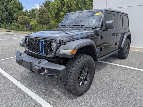 Used 2025 Jeep Wrangler Unlimited Sport S 4xe AWD/4WD image 2