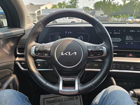 Used 2023 Kia Sportage EX FWD image 6