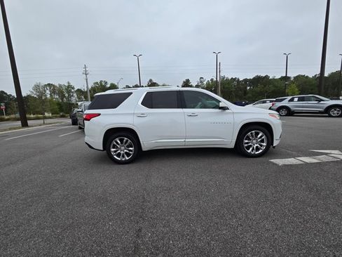 Used 2021 Chevrolet Traverse High Country image 4