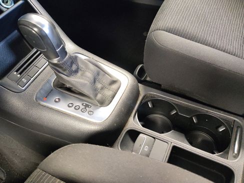 Used 2015 Volkswagen Tiguan SE AWD/4WD image 26
