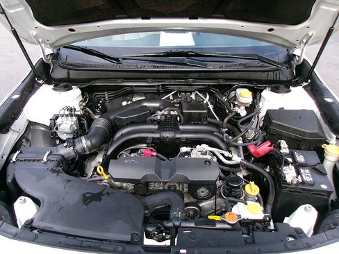 Used 2016 Subaru Outback 2.5i Premium image 10