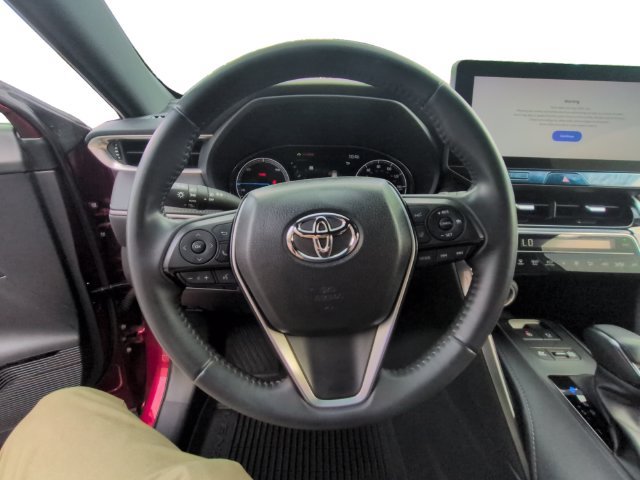 Used 2023 Toyota Venza XLE AWD/4WD image 18