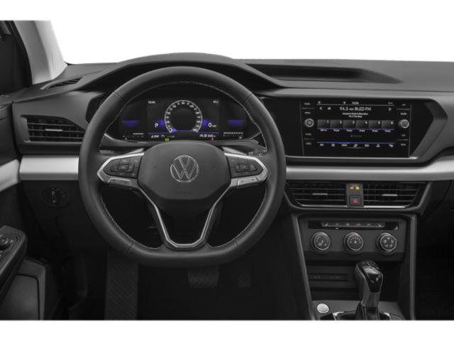 Used 2023 Volkswagen Taos SE w/ Panoramic Sunroof Package FWD image 10
