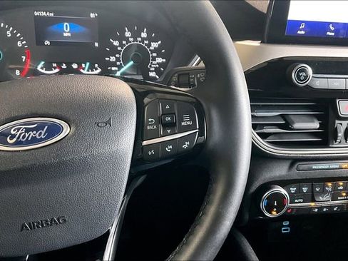 Used 2022 Ford Escape SE w/ Convenience Package image 21