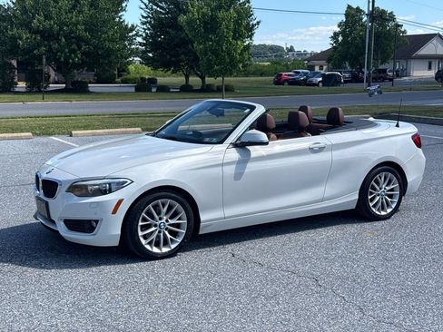 Used 2015 BMW 228i Convertible RWD image 4