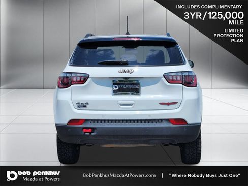 Used 2025 Jeep Compass Trailhawk AWD/4WD image 26