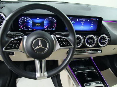 Certified 2024 Mercedes-Benz GLA 250 4MATIC image 20