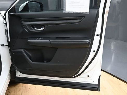 Used 2025 Honda CR-V EX image 36