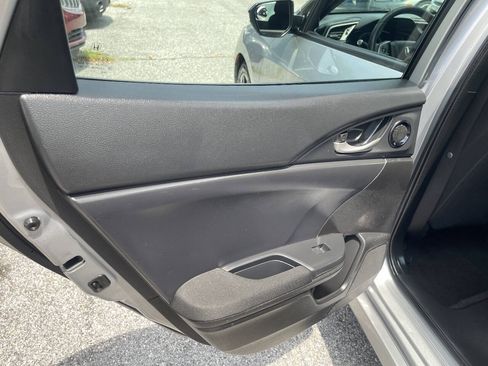 Used 2018 Honda Civic EX image 19